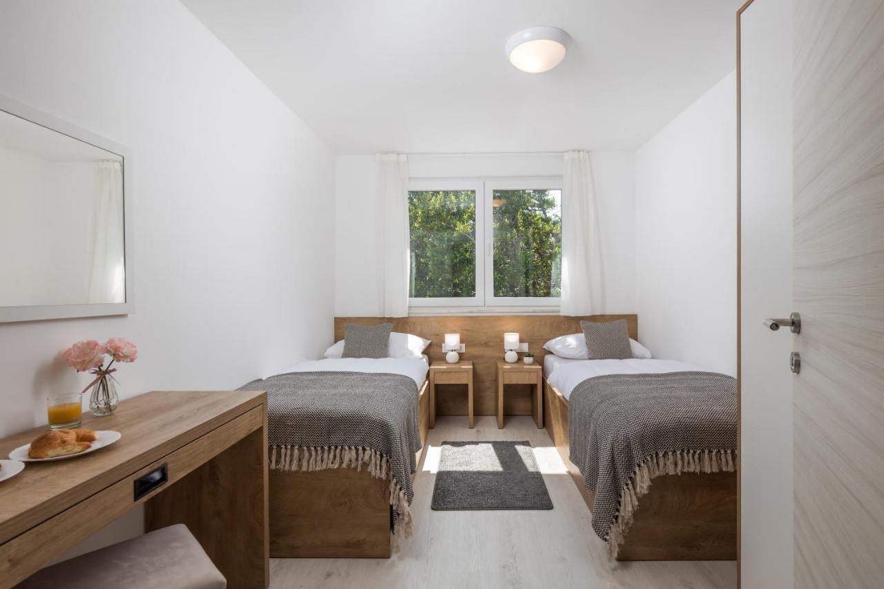 Holiday Homes Ostro クラリェヴィツァ エクステリア 写真